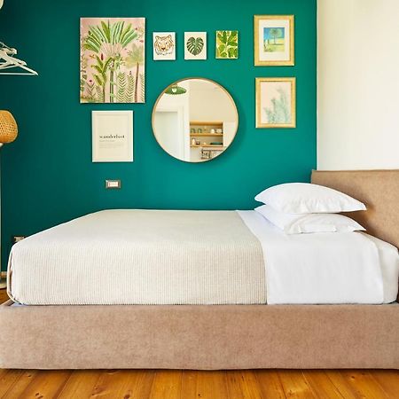 Tropical Micro Studio With Terrace And Duomo Views Milano Esterno foto